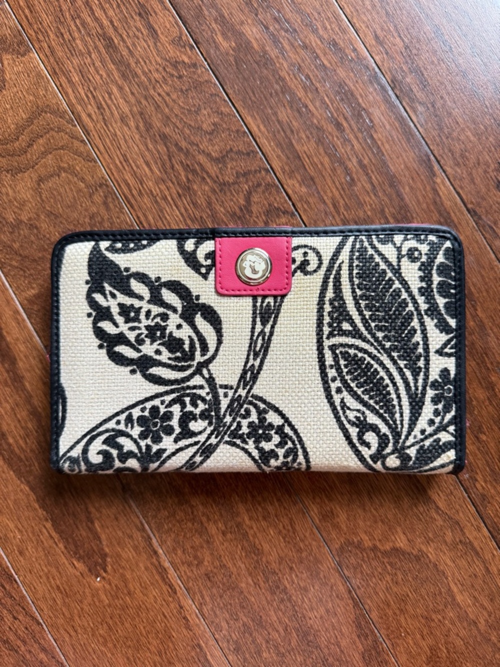 Spartina 449 Linen, black and cream Floral Print Zip Wallet with leather Accent